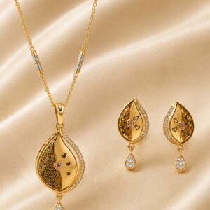 Elegant Heart Drop Pendant Set